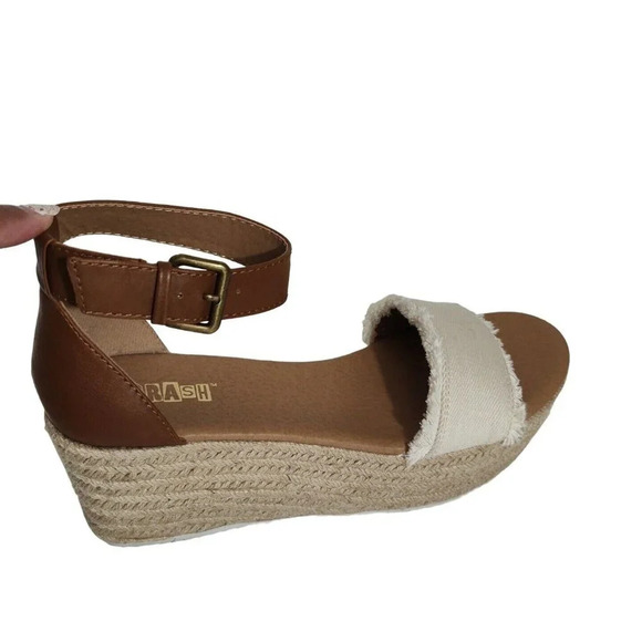 Brash Brown Cream Wedge Platform Heels Sandals Espadrille Women Size 8.5 Fringe - Picture 1 of 8
